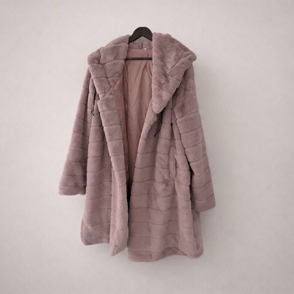 Jackets & Blazers - Pink Faux Fur Hooded Coat M/L Warm Plush Winter Jacket